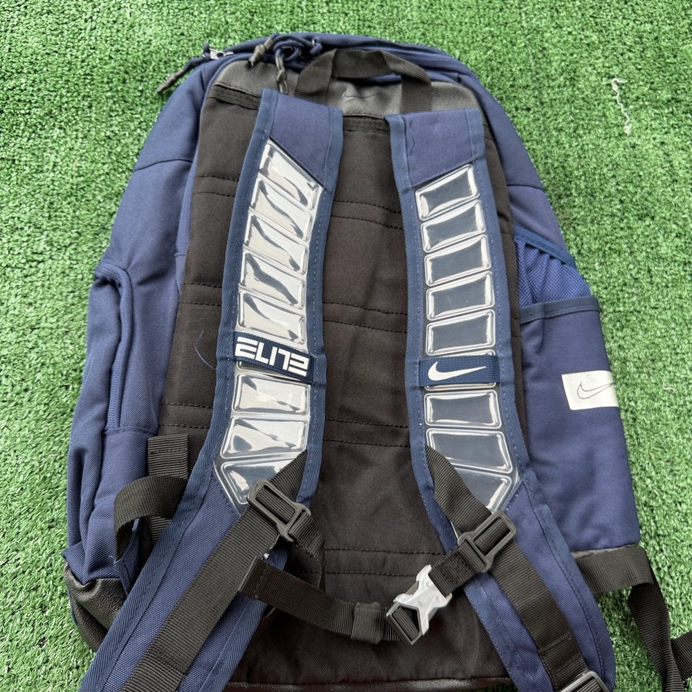 Nike Elite Backpack Navy - Picture 2 of 3